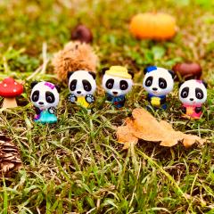 Set 4 figurine - Familia de Ursuleti Panda