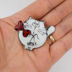 Brosa din portelan - Pisica Rotunda Grasa (BRO-2011)