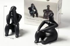 Grup statuar - Ganditorul si Femeie sezand