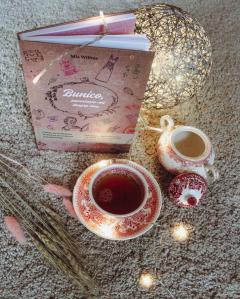 Bunico, povesteste-mi  despre tine