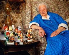 A History of Women Photographers