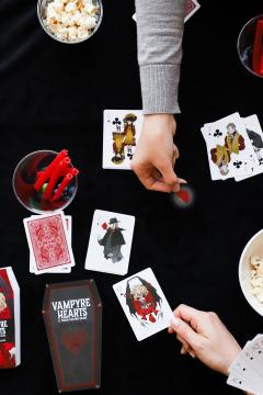 Joc de carti - Vampyre Hearts: A Trick-Taking Game