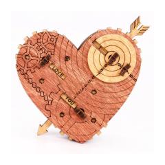 Puzzle mecanic - Tin Woodman's Heart. A mechanical box with a code lock