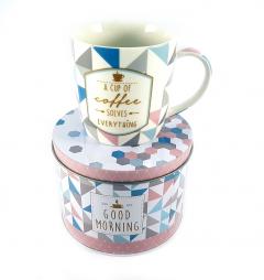 Cana in cutie cadou - A cup of coffee solves everything