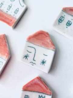 Martisor - Brosa Casuta - mai multe modele