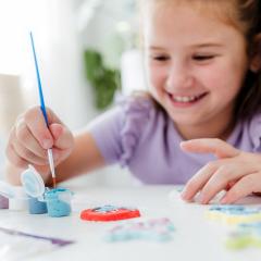 Set creativ 2 in 1 - Lilo si Stitch - Creeaza bratari si figurine din ipsos