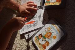 Joc de carti pentru copii - Activitati zanatice