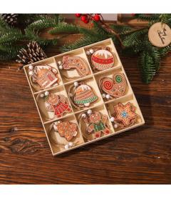 Set 18 decoratiuni Craciun - Turta dulce / Gnomi, din lemn (mai multe modele)