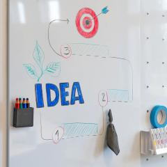 Set 4 creioane + ascutitoare - Stabilo - Markdry