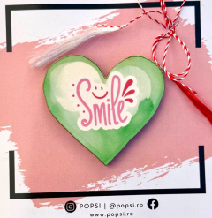 Brosa martisor din lemn – Inima Smile