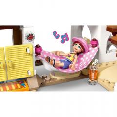 LEGO Friends - Casa pe plaja cu foci (42699)