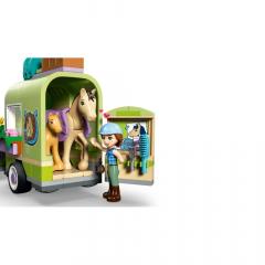 LEGO Friends - Remorca pentru cal si manz (42695)