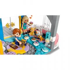 LEGO Friends - Clubul prietenilor din orasul Heartlake (42689)