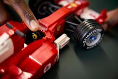 LEGO Icons - Ferrari F2004 and Michael Schumacher (11375)
