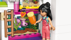 LEGO Friends - Liann's Family House (42687)