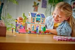 LEGO Friends - Liann's Family House (42687)