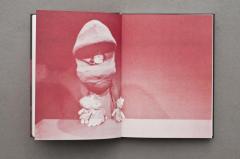 Despre papusi si oameni / Of Puppets and Humans